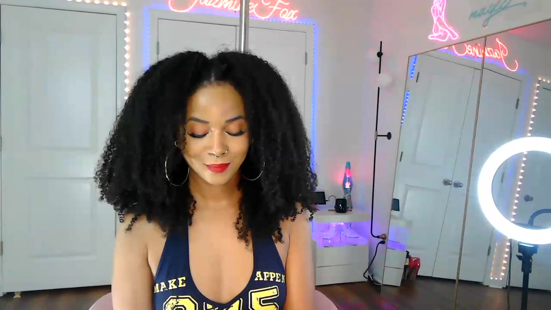 Gallery image thumbnail from Jazminefox's myfreecams stream on, 07/31/2026, 24:21 image 10 of 20