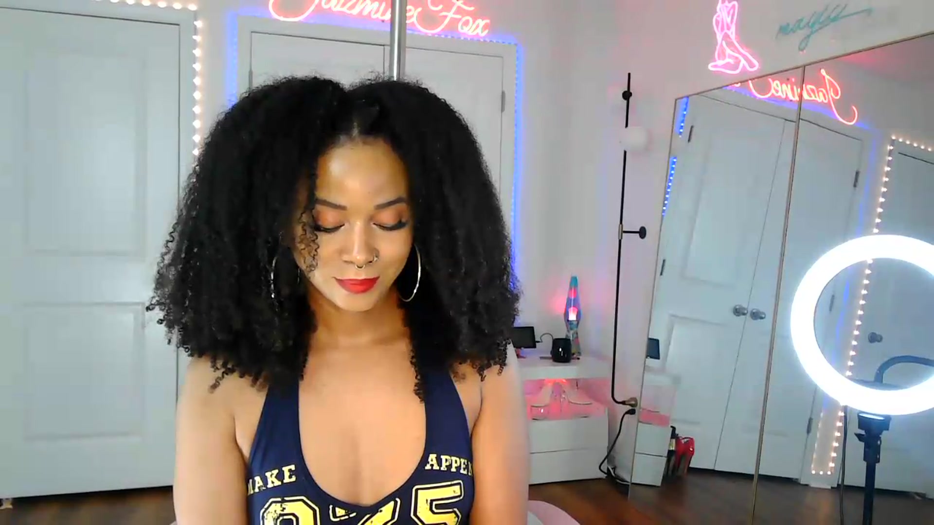 Gallery image thumbnail from Jazminefox's myfreecams stream on, 07/31/2026, 24:21 image 18 of 20