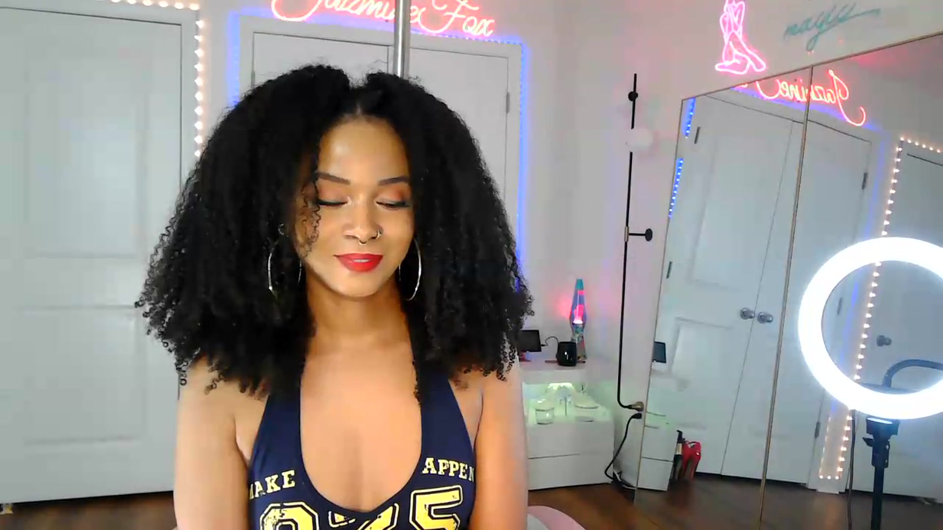 Gallery image thumbnail from Jazminefox's myfreecams stream on, 07/31/2026, 24:21 image 16 of 20
