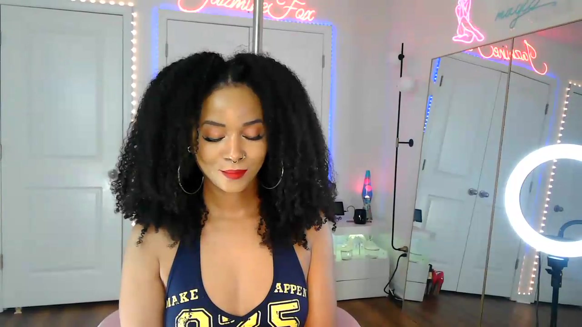 Gallery image thumbnail from Jazminefox's myfreecams stream on, 07/31/2026, 24:21 image 11 of 20