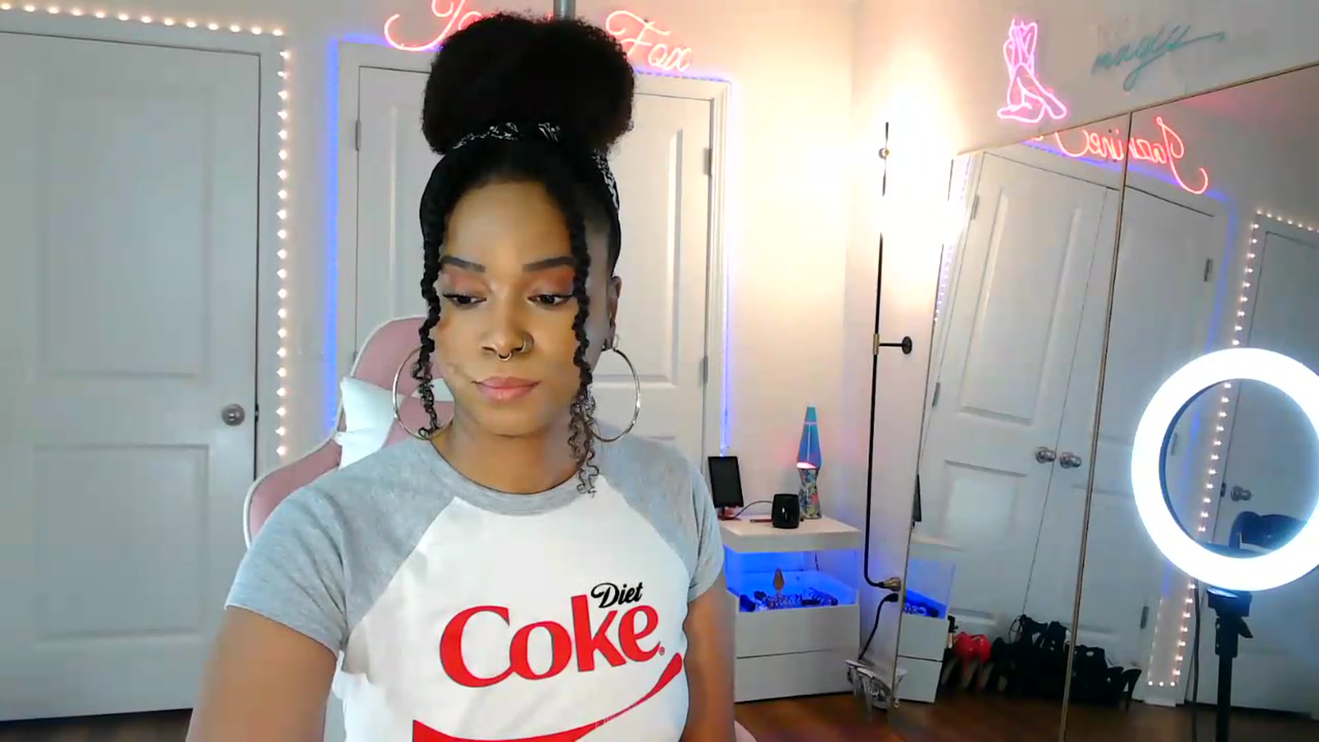 Gallery image thumbnail from Jazminefox's myfreecams stream on, 08/04/2026, 19:07 image 3 of 20