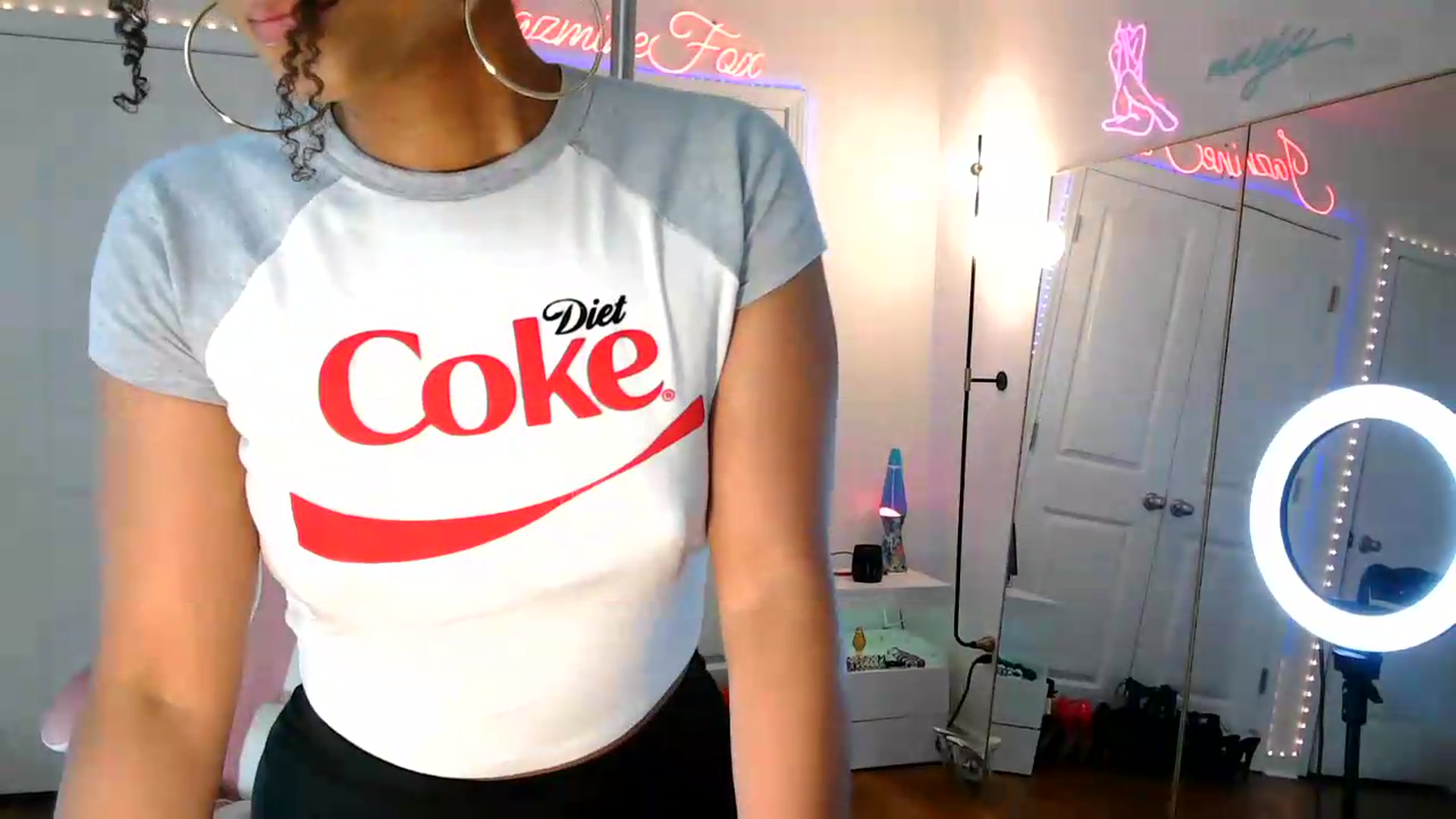 Gallery image thumbnail from Jazminefox's myfreecams stream on, 08/04/2026, 19:07 image 12 of 20