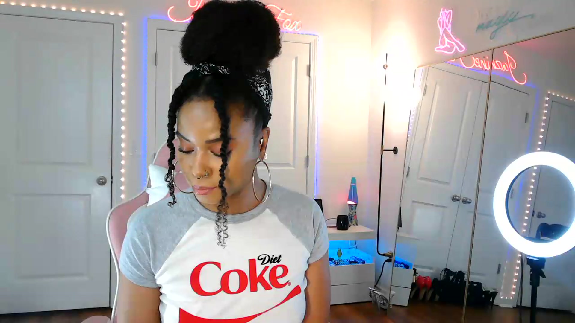 Gallery image thumbnail from Jazminefox's myfreecams stream on, 08/04/2026, 19:07 image 8 of 20