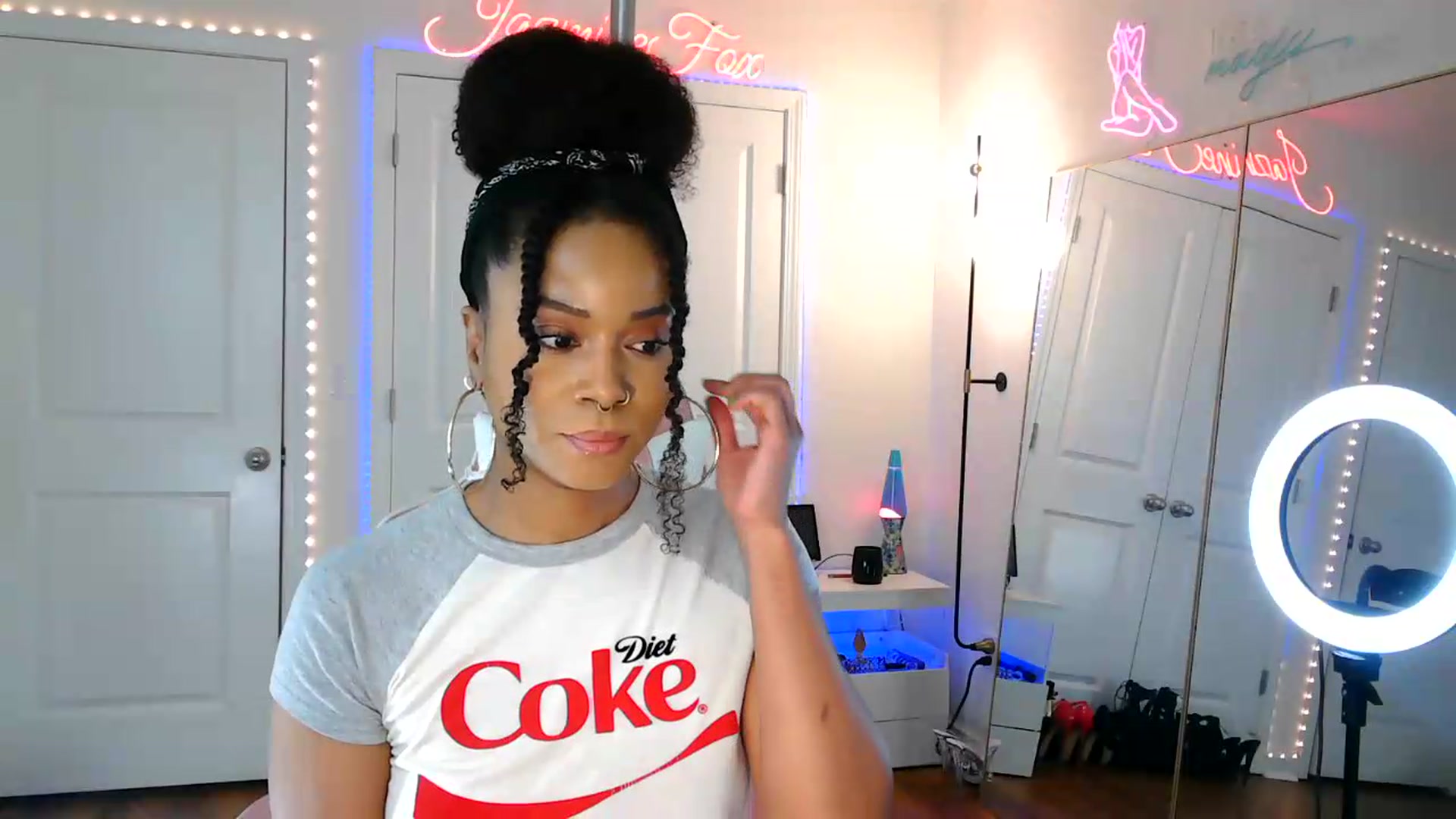 Gallery image thumbnail from Jazminefox's myfreecams stream on, 08/04/2026, 19:07 image 14 of 20