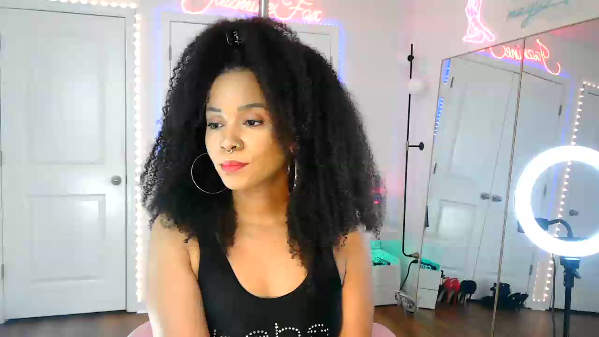 Gallery image thumbnail from Jazminefox's myfreecams stream on, 08/05/2026, 19:23 image 18 of 20