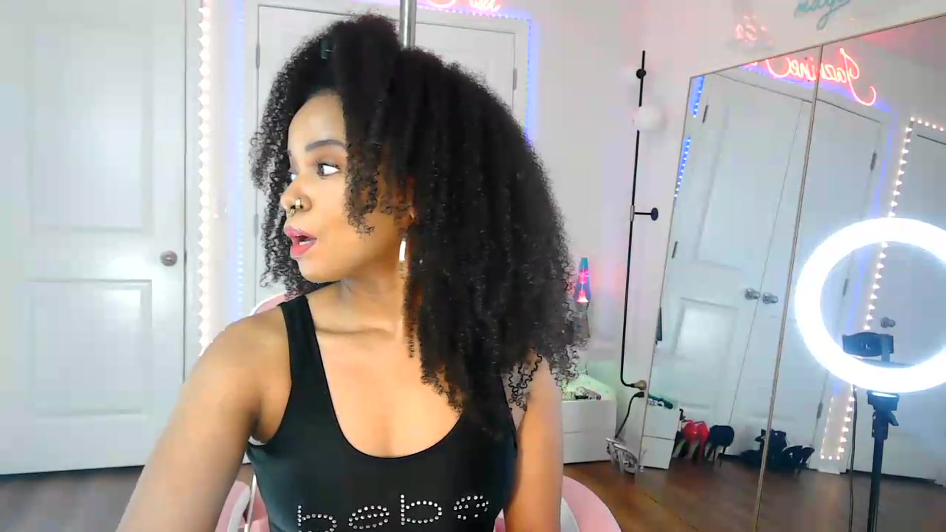 Gallery image thumbnail from Jazminefox's myfreecams stream on, 08/05/2026, 19:23 image 9 of 20