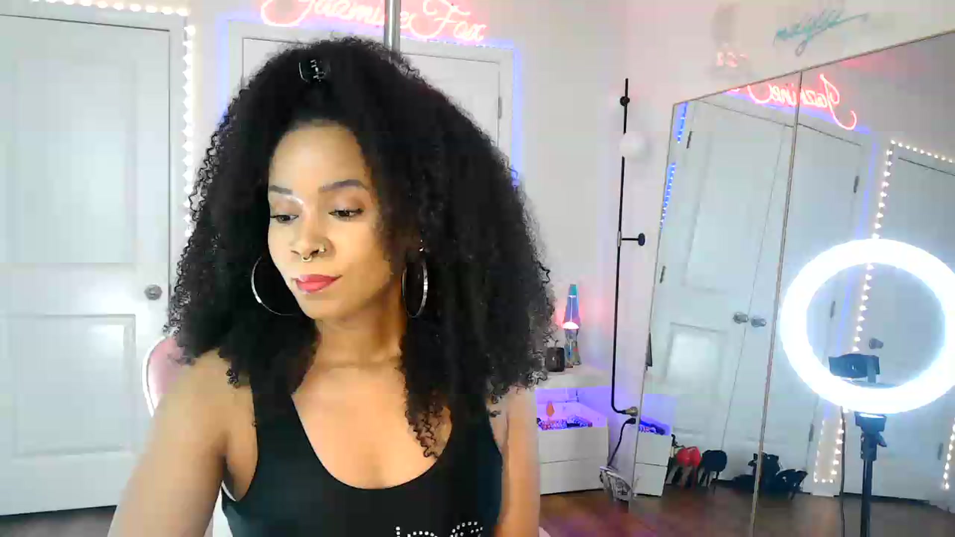 Gallery image thumbnail from Jazminefox's myfreecams stream on, 08/05/2026, 19:23 image 1 of 20