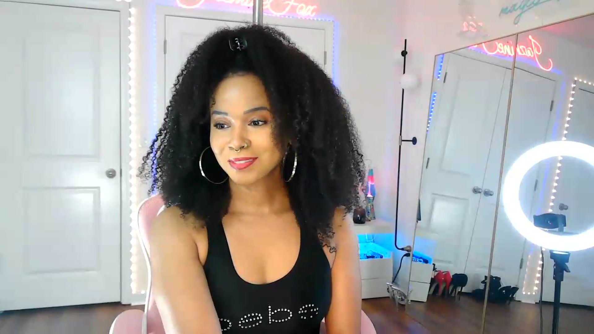 Gallery image thumbnail from Jazminefox's myfreecams stream on, 08/05/2026, 19:23 image 5 of 20