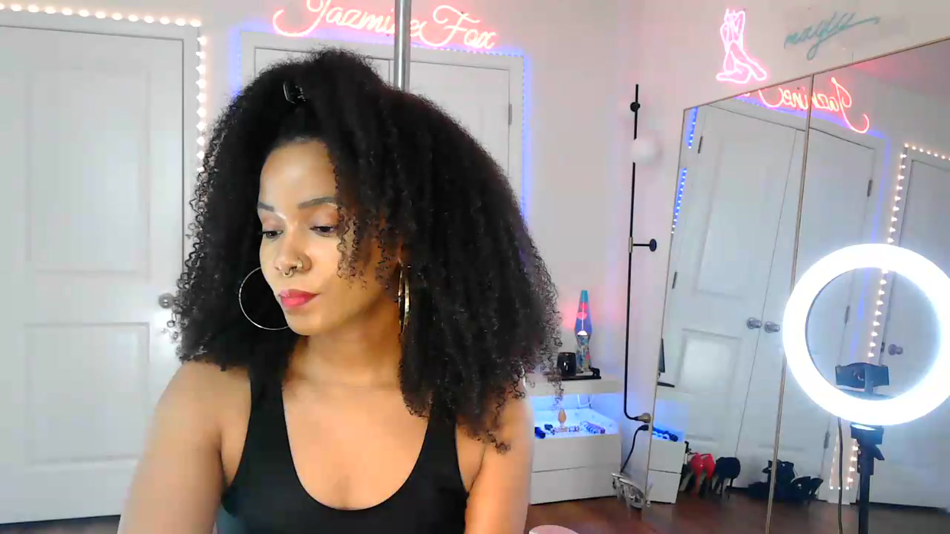 Gallery image thumbnail from Jazminefox's myfreecams stream on, 08/05/2026, 23:15 image 10 of 20