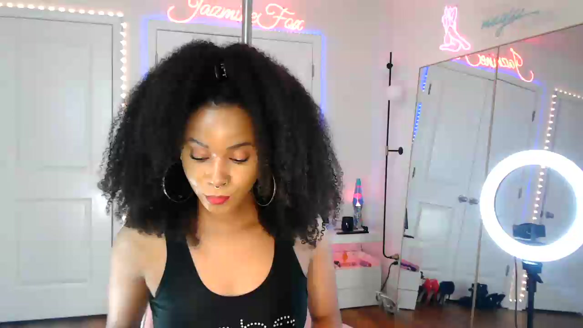 Gallery image thumbnail from Jazminefox's myfreecams stream on, 08/05/2026, 23:15 image 11 of 20