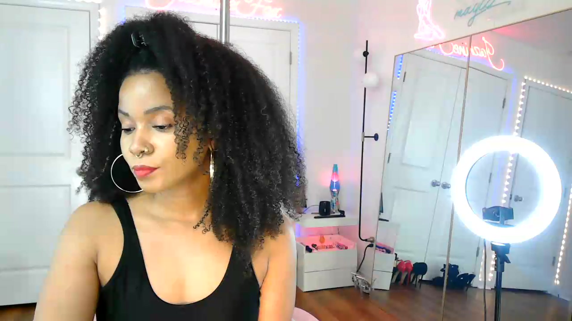 Gallery image thumbnail from Jazminefox's myfreecams stream on, 08/05/2026, 23:15 image 20 of 20