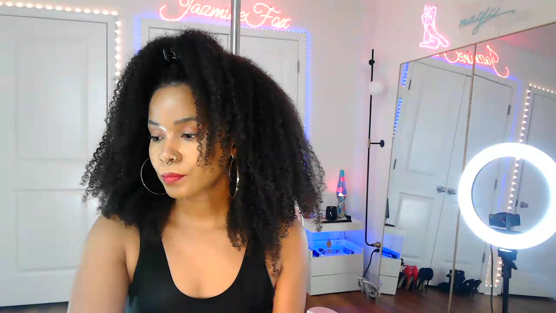 Gallery image thumbnail from Jazminefox's myfreecams stream on, 08/05/2026, 23:15 image 12 of 20
