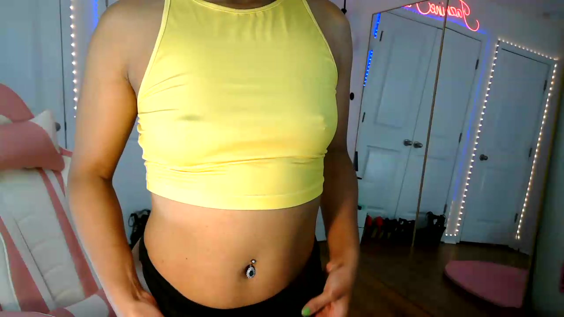 Gallery image thumbnail from Jazminefox's myfreecams stream on, 08/10/2026, 17:48 image 14 of 20