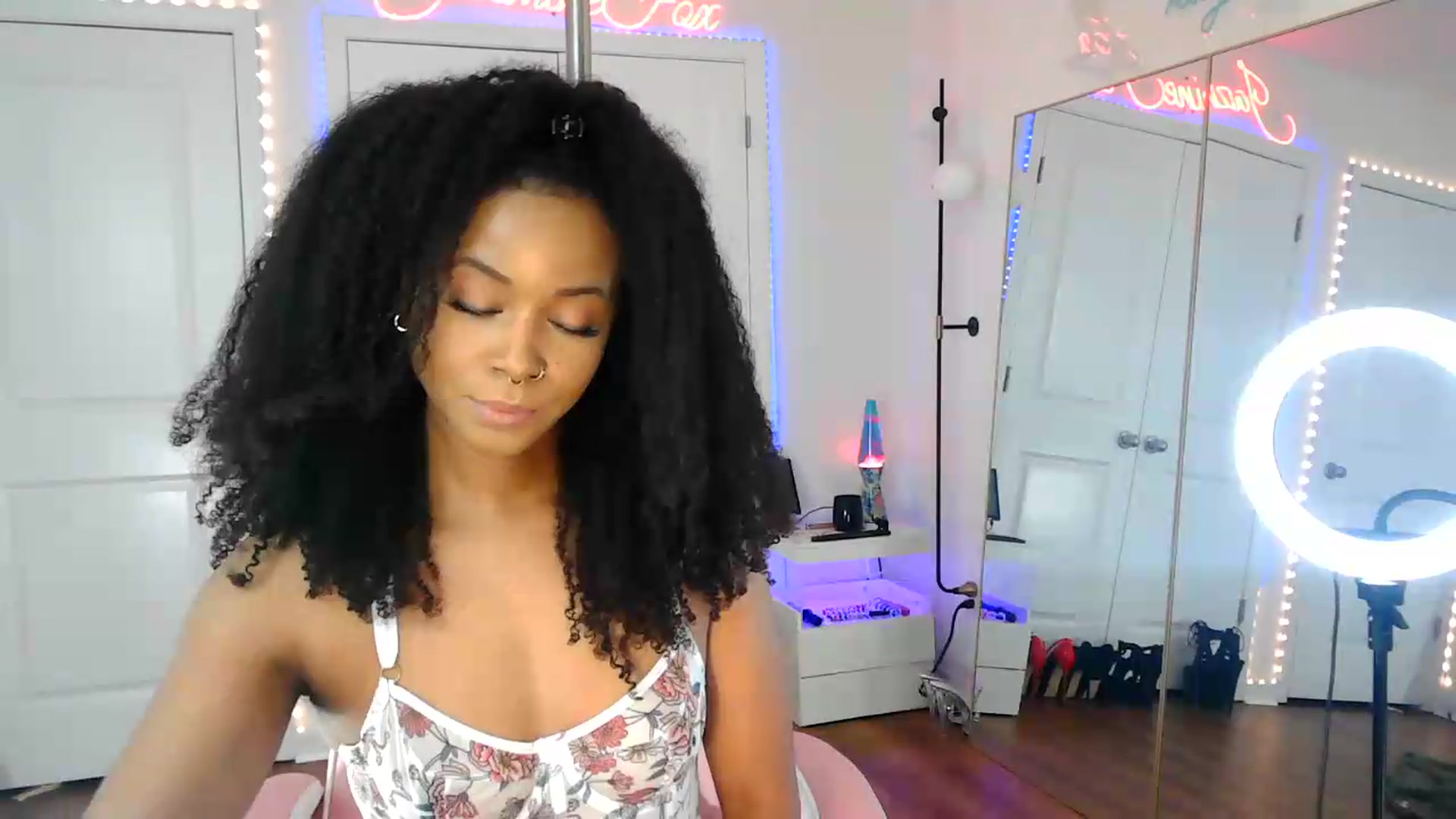 Gallery image thumbnail from Jazminefox's myfreecams stream on, 08/13/2026, 20:50 image 5 of 20