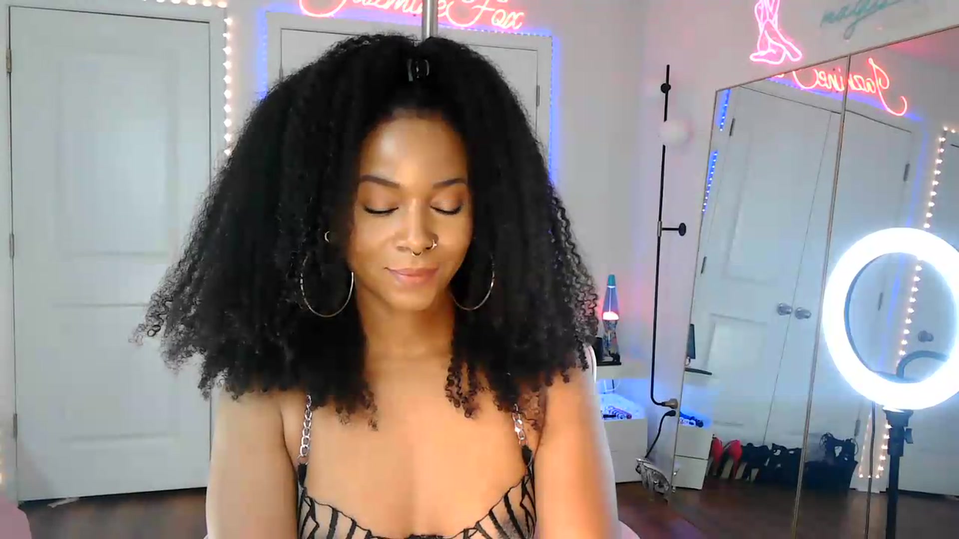 Gallery image thumbnail from Jazminefox's myfreecams stream on, 08/14/2026, 20:29 image 10 of 20