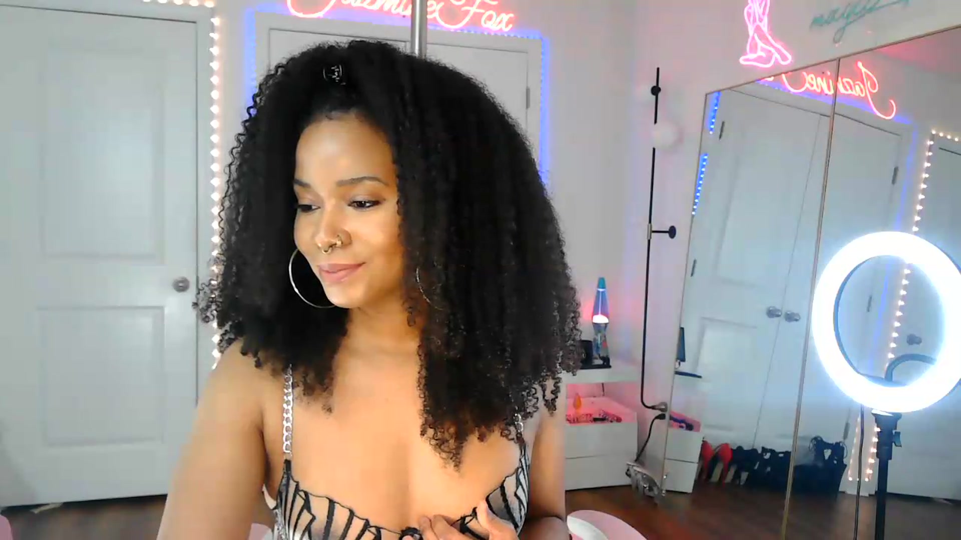 Gallery image thumbnail from Jazminefox's myfreecams stream on, 08/14/2026, 20:29 image 9 of 20