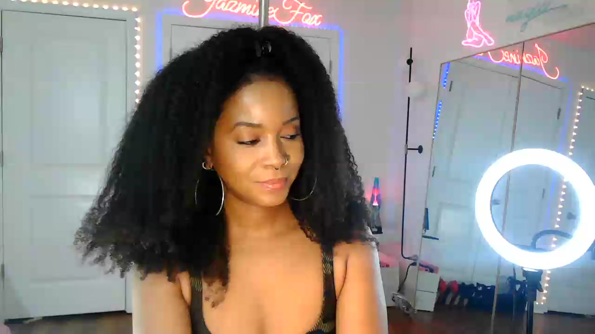 Gallery image thumbnail from Jazminefox's myfreecams stream on, 08/14/2026, 21:52 image 8 of 20