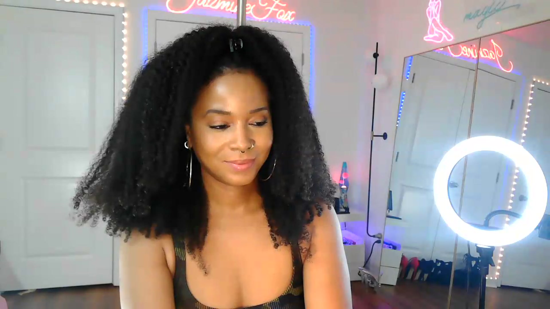 Gallery image thumbnail from Jazminefox's myfreecams stream on, 08/14/2026, 21:52 image 16 of 20