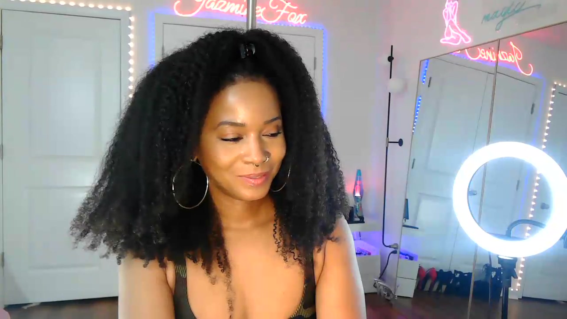 Gallery image thumbnail from Jazminefox's myfreecams stream on, 08/14/2026, 21:52 image 10 of 20