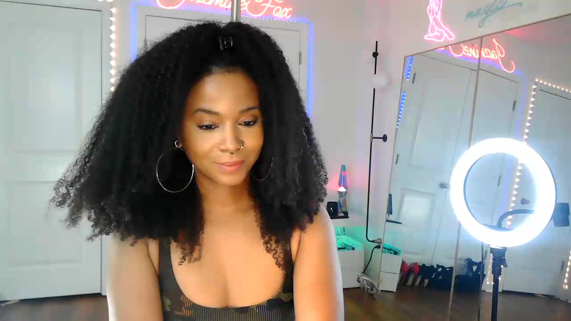Gallery image thumbnail from Jazminefox's myfreecams stream on, 08/14/2026, 23:25 image 3 of 20