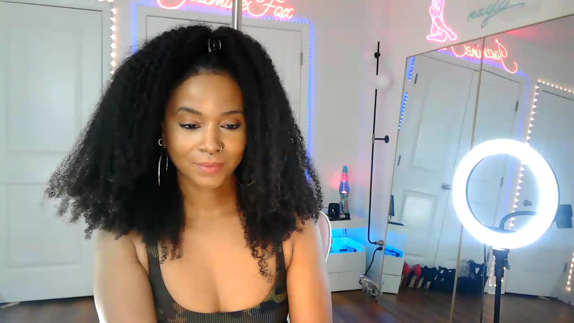 Gallery image thumbnail from Jazminefox's myfreecams stream on, 08/14/2026, 23:25 image 5 of 20
