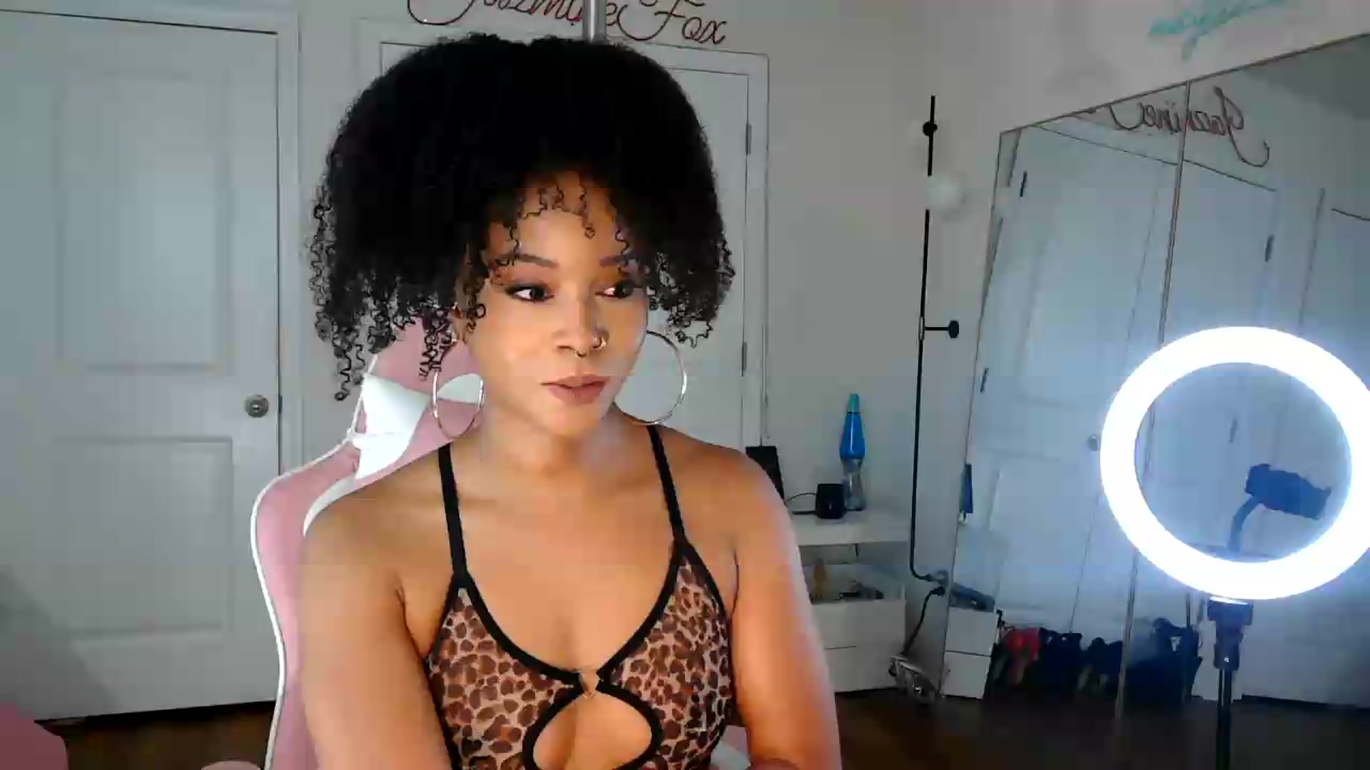 Gallery image thumbnail from Jazminefox's myfreecams stream on, 08/15/2026, 20:28 image 6 of 20