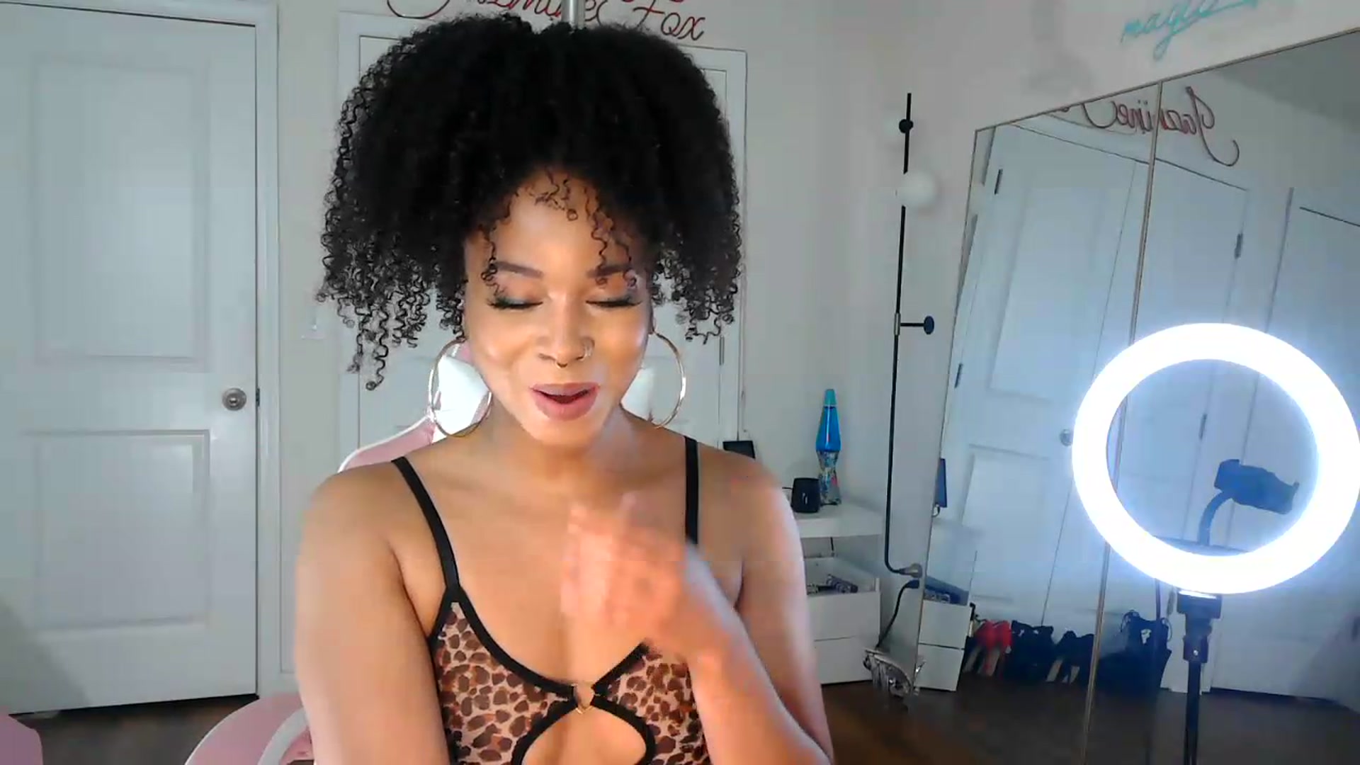 Gallery image thumbnail from Jazminefox's myfreecams stream on, 08/15/2026, 20:28 image 20 of 20