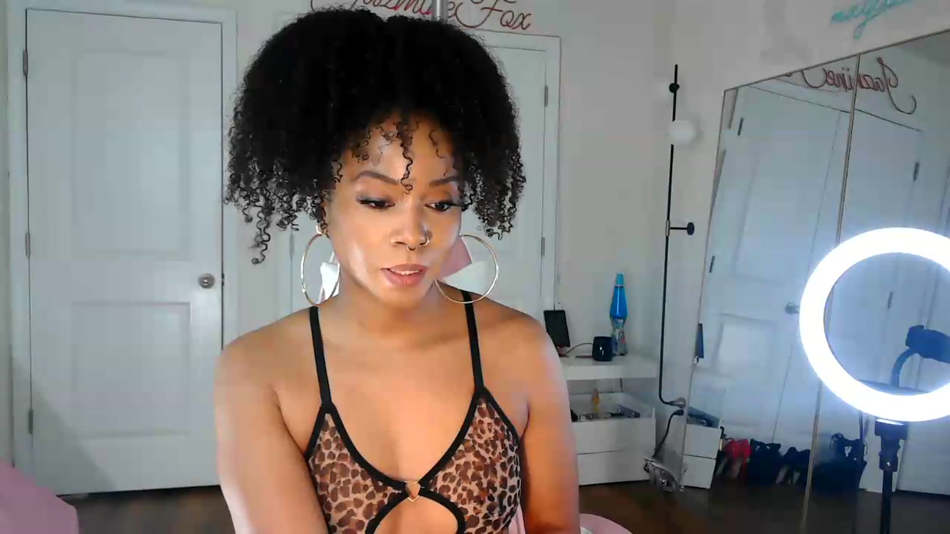 Gallery image thumbnail from Jazminefox's myfreecams stream on, 08/15/2026, 21:10 image 14 of 20