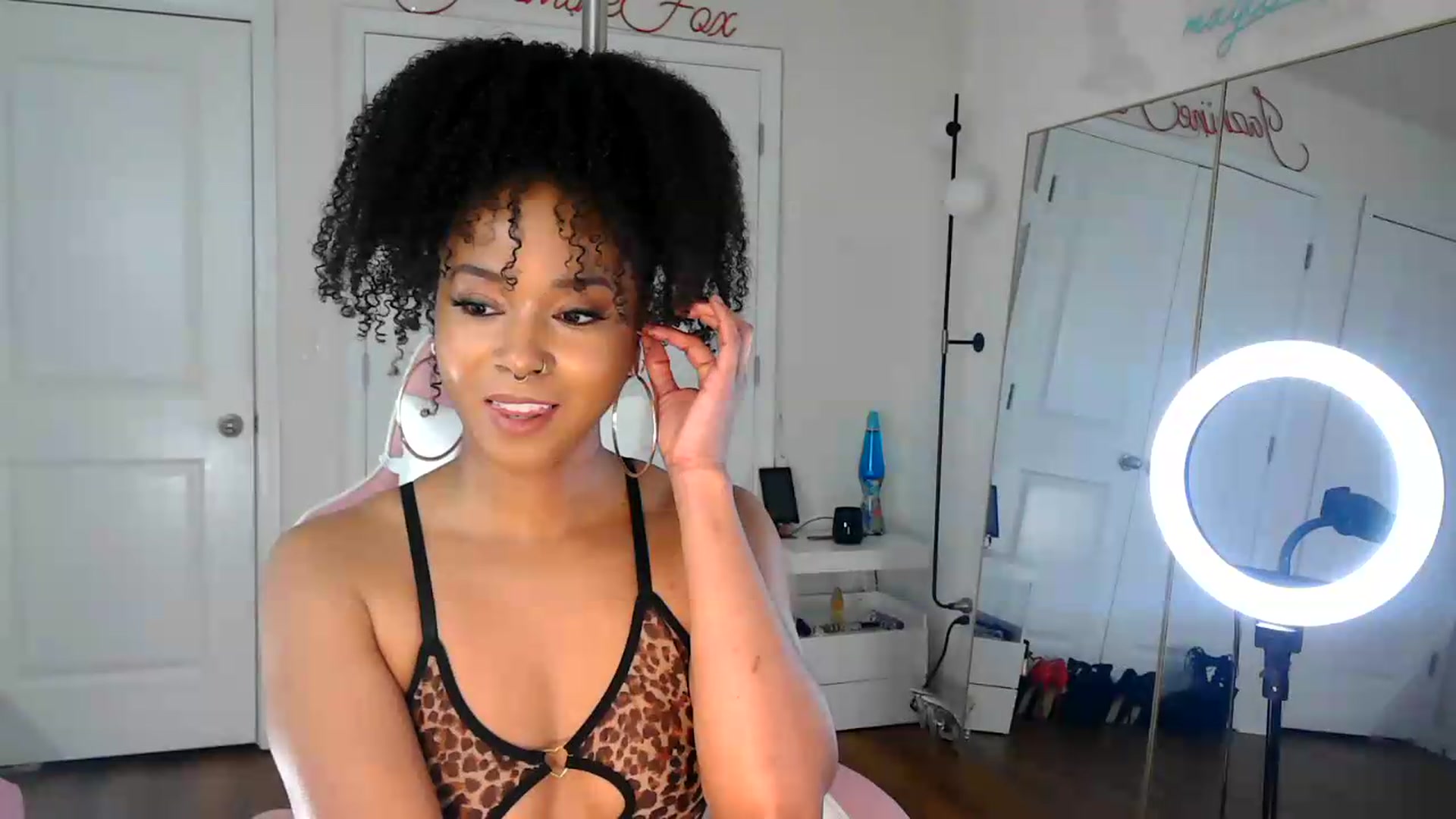 Gallery image thumbnail from Jazminefox's myfreecams stream on, 08/15/2026, 22:26 image 14 of 20