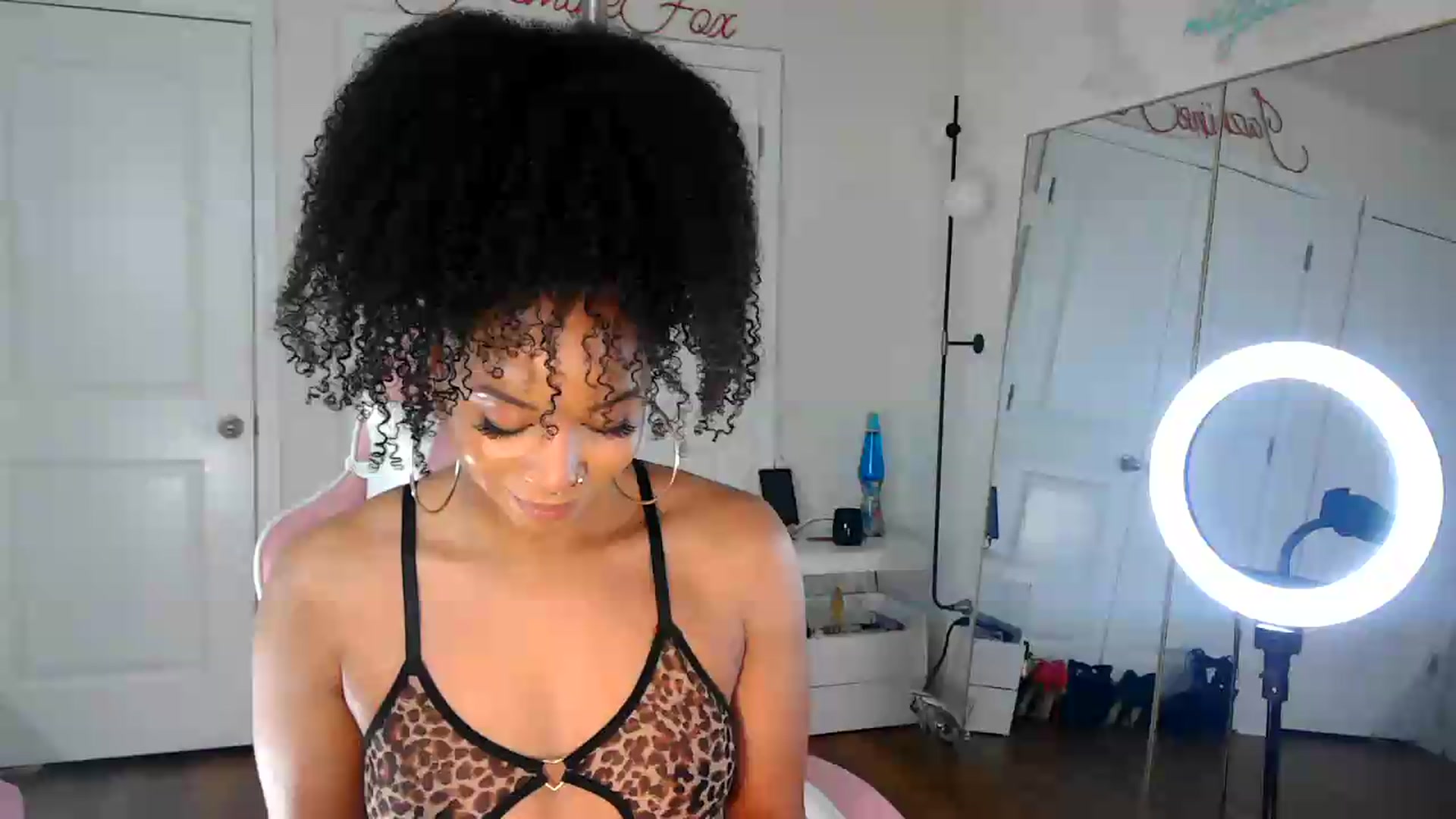 Gallery image thumbnail from Jazminefox's myfreecams stream on, 08/15/2026, 22:26 image 18 of 20