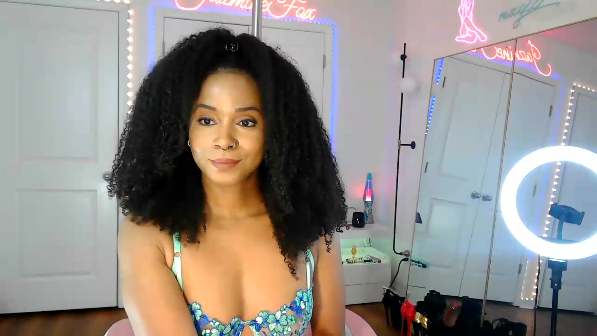 Gallery image thumbnail from Jazminefox's myfreecams stream on, 08/17/2026, 20:04 image 6 of 20
