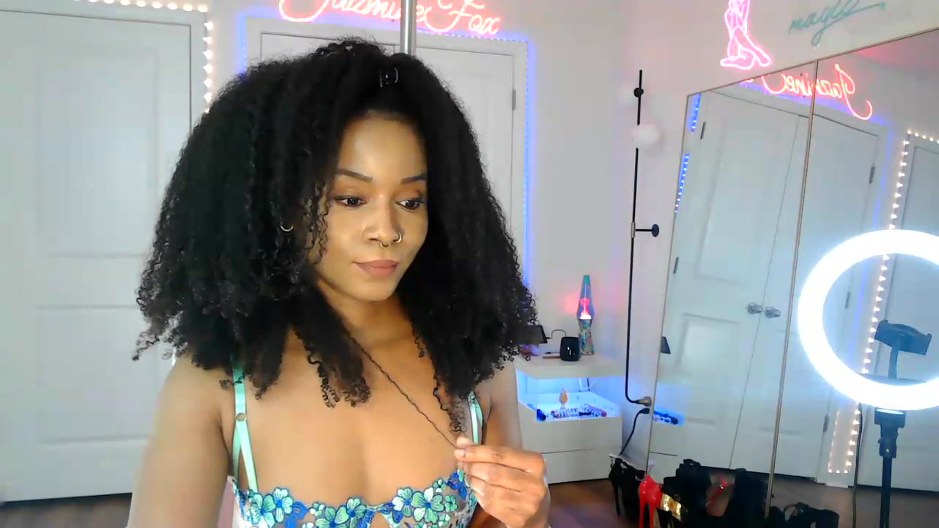 Gallery image thumbnail from Jazminefox's myfreecams stream on, 08/17/2026, 20:04 image 20 of 20