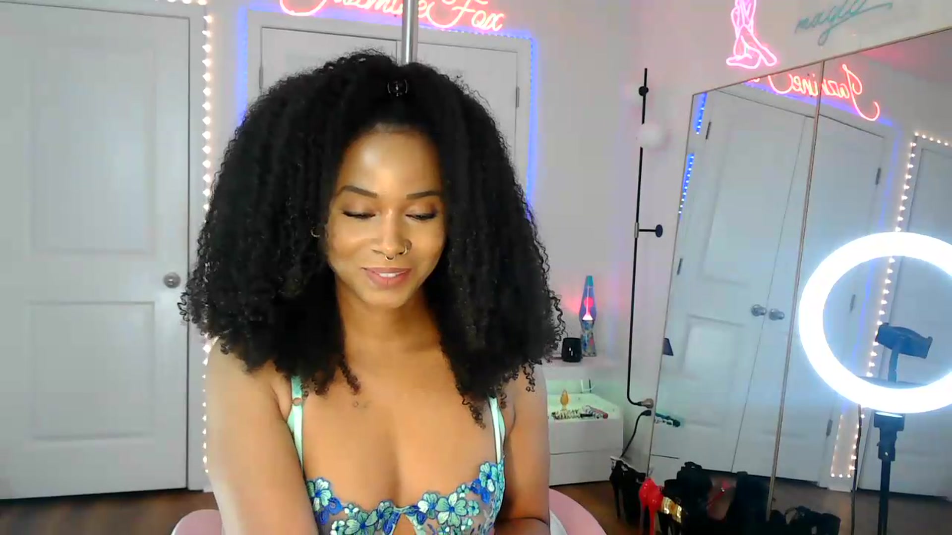 Gallery image thumbnail from Jazminefox's myfreecams stream on, 08/17/2026, 20:04 image 9 of 20