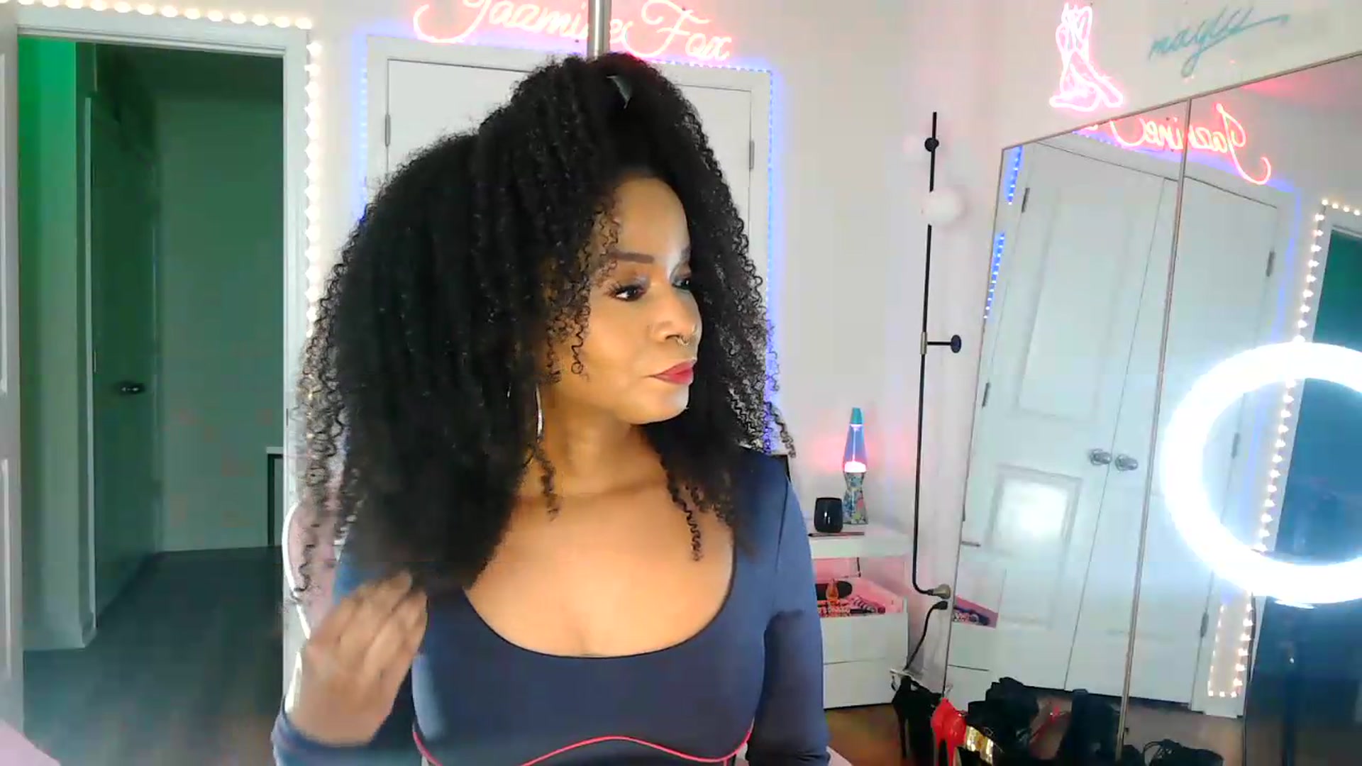 Gallery image thumbnail from Jazminefox's myfreecams stream on, 08/19/2026, 19:26 image 6 of 20