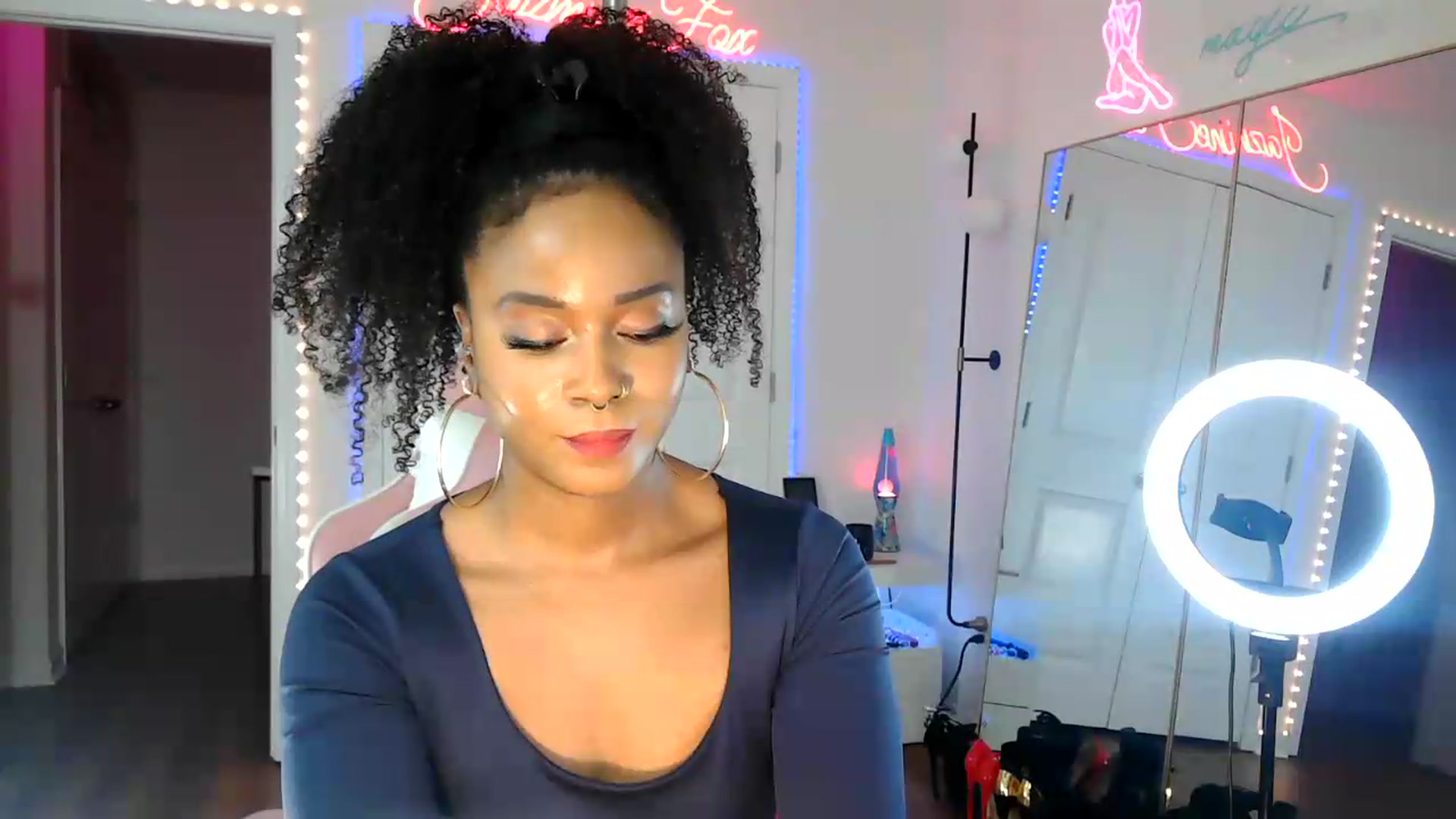 Gallery image thumbnail from Jazminefox's myfreecams stream on, 08/19/2026, 20:47 image 19 of 20