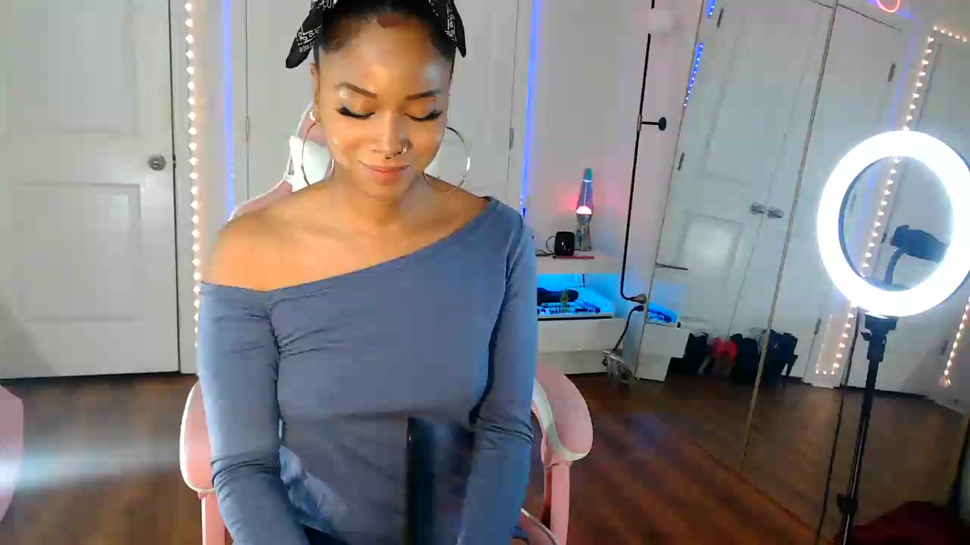 Gallery image thumbnail from Jazminefox's myfreecams stream on, 08/21/2026, 19:46 image 10 of 20