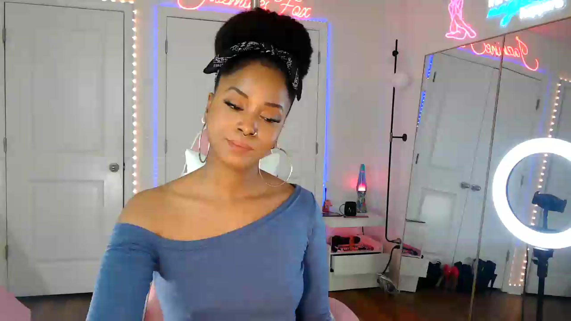 Gallery image thumbnail from Jazminefox's myfreecams stream on, 08/21/2026, 22:09 image 1 of 20