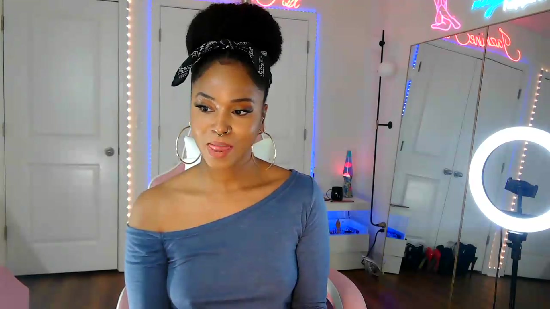 Gallery image thumbnail from Jazminefox's myfreecams stream on, 08/21/2026, 22:09 image 13 of 20