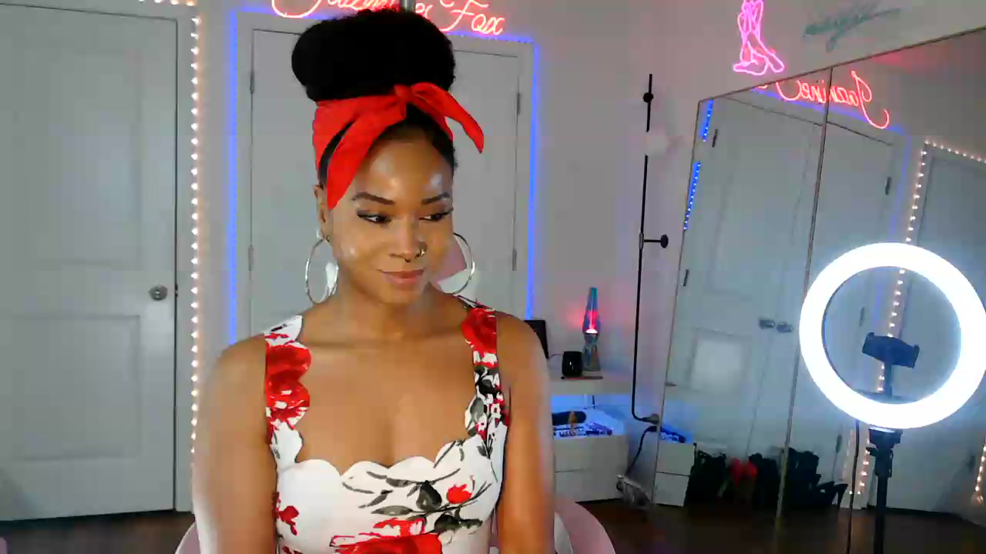 Gallery image thumbnail from Jazminefox's myfreecams stream on, 08/22/2026, 20:11 image 20 of 20