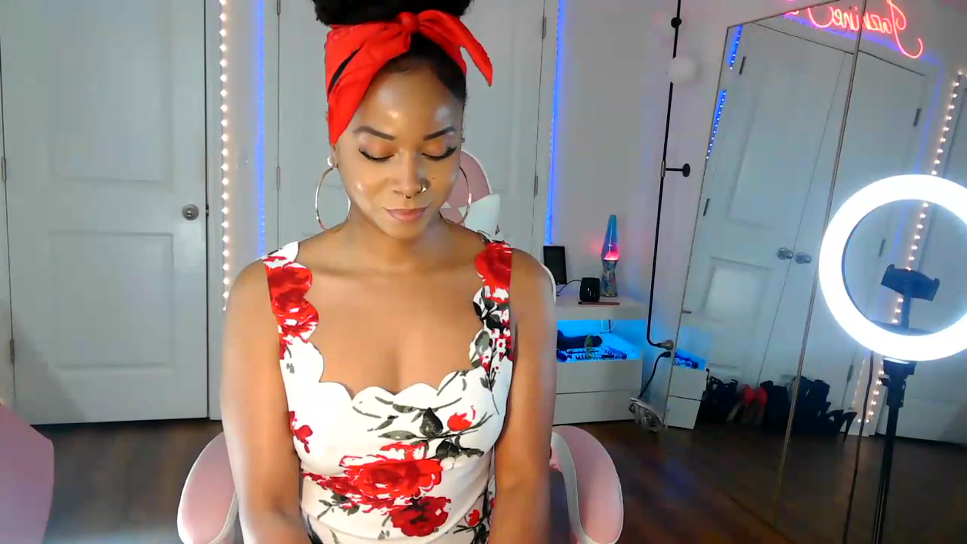 Gallery image thumbnail from Jazminefox's myfreecams stream on, 08/22/2026, 20:11 image 18 of 20