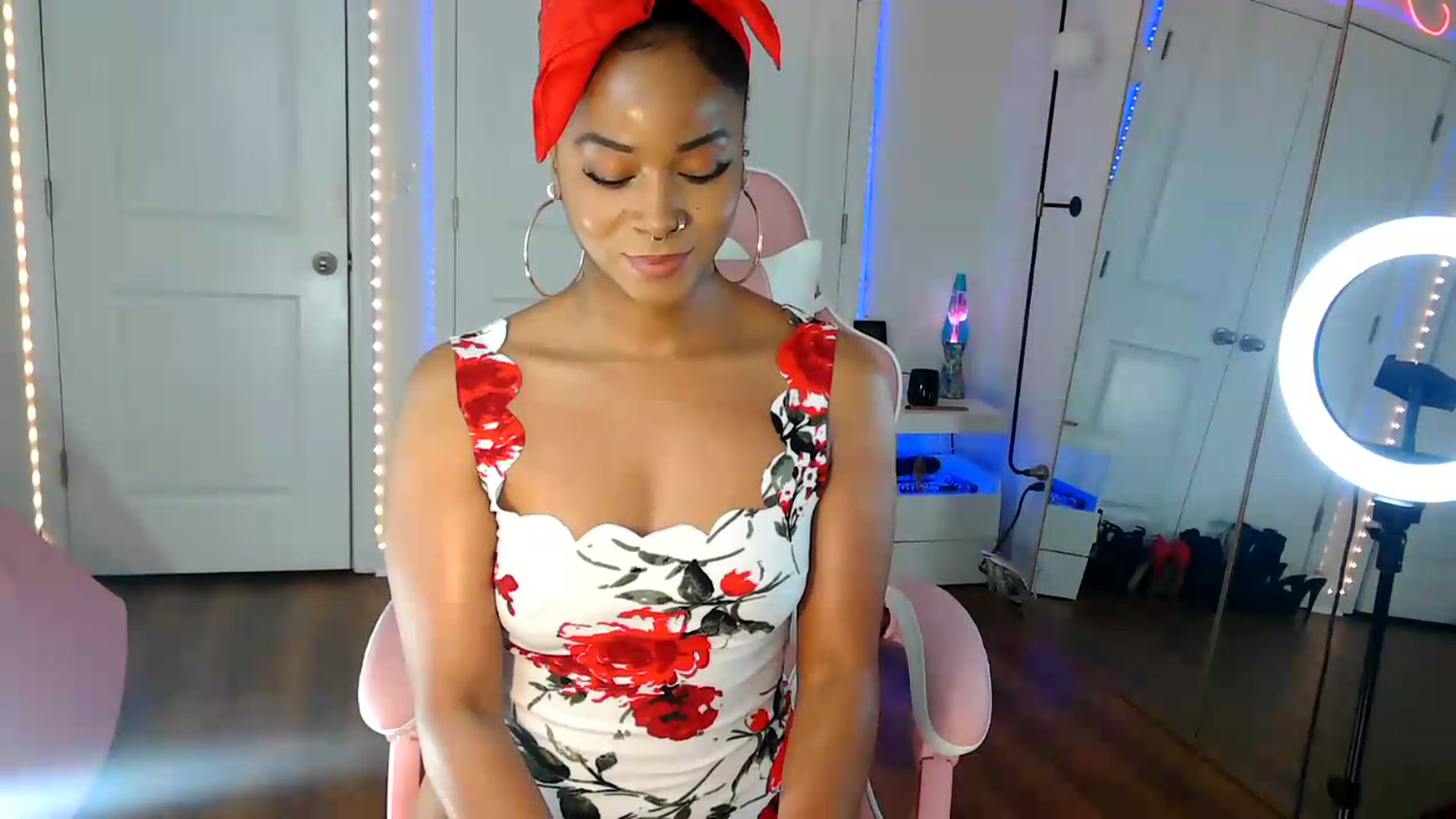 Gallery image thumbnail from Jazminefox's myfreecams stream on, 08/22/2026, 20:11 image 15 of 20