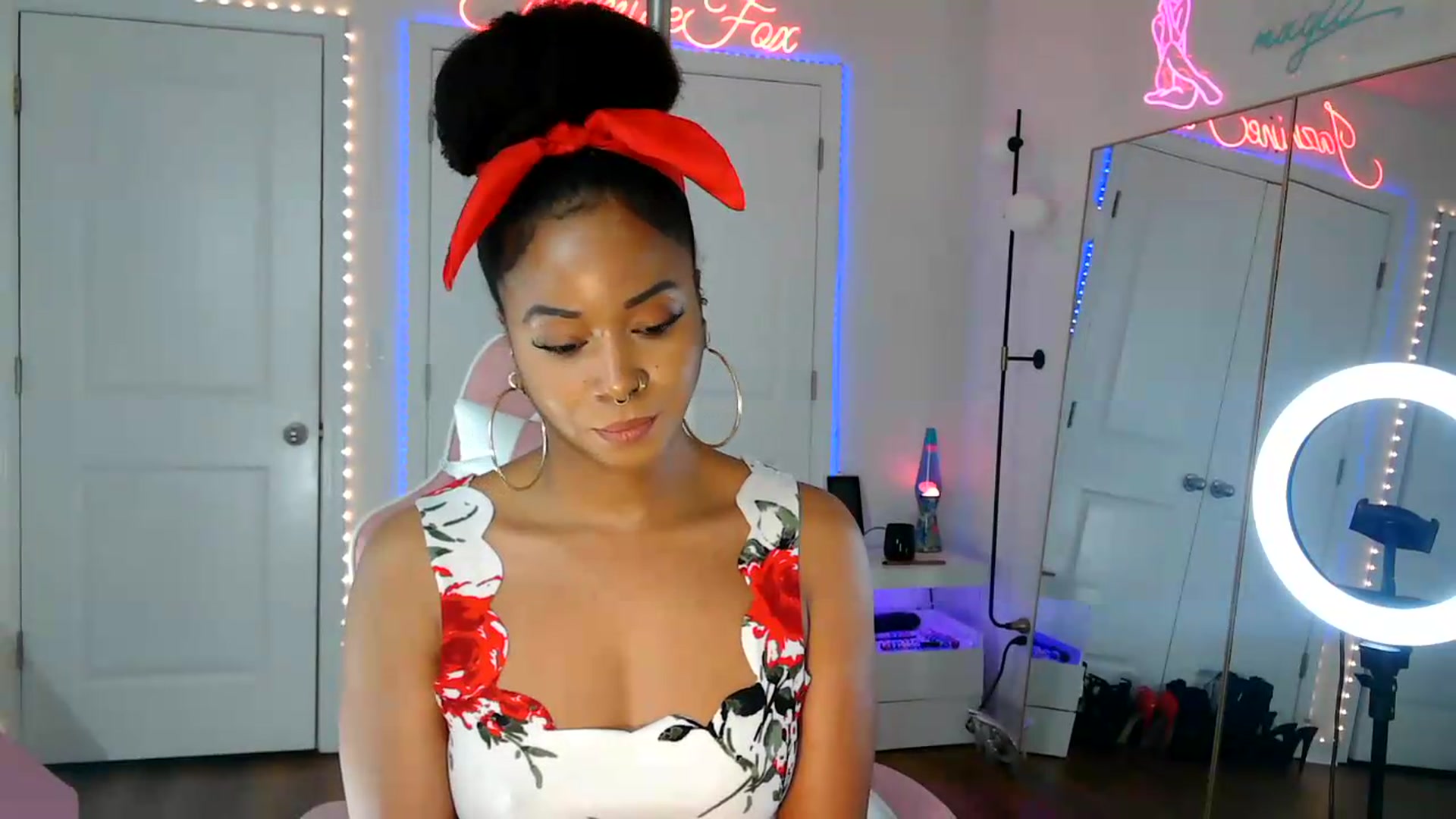 Gallery image thumbnail from Jazminefox's myfreecams stream on, 08/22/2026, 22:52 image 20 of 20