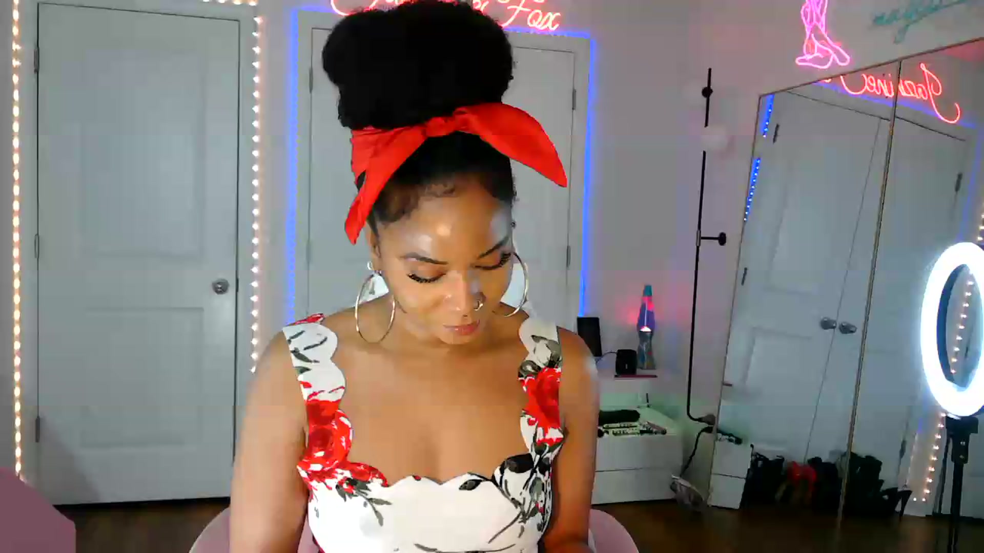 Gallery image thumbnail from Jazminefox's myfreecams stream on, 08/22/2026, 23:39 image 20 of 20