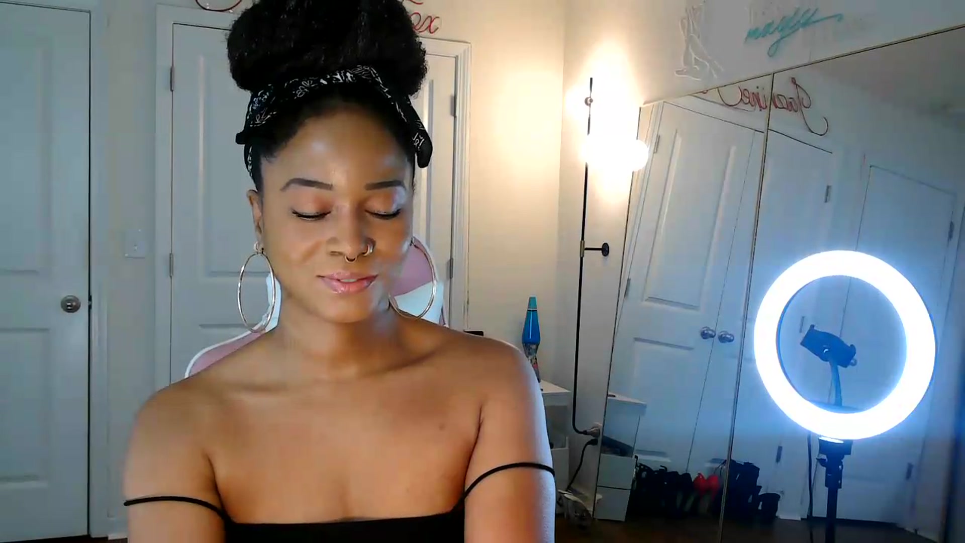 Gallery image thumbnail from Jazminefox's myfreecams stream on, 08/25/2026, 17:20 image 18 of 20