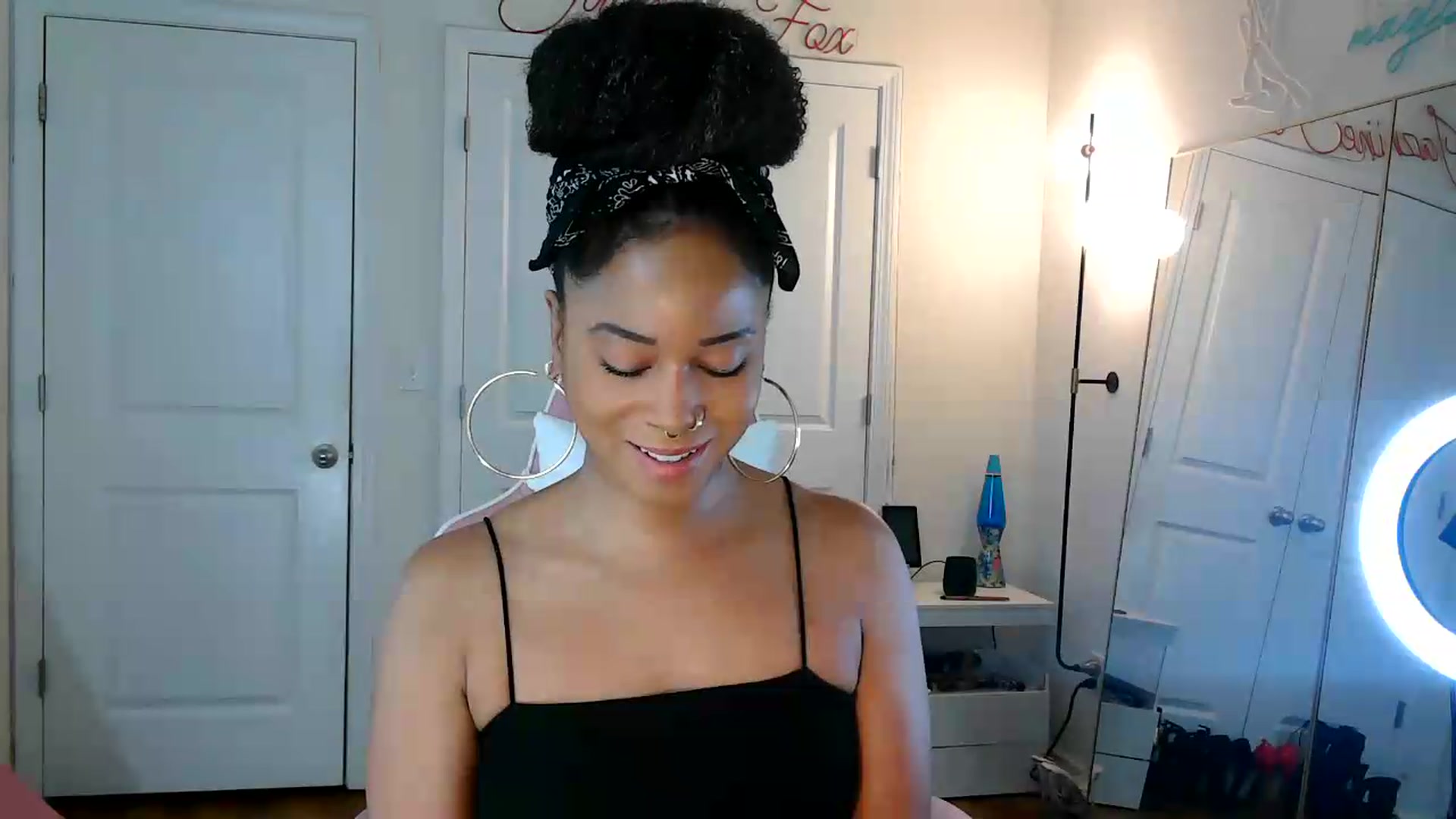 Gallery image thumbnail from Jazminefox's myfreecams stream on, 08/25/2026, 17:20 image 3 of 20