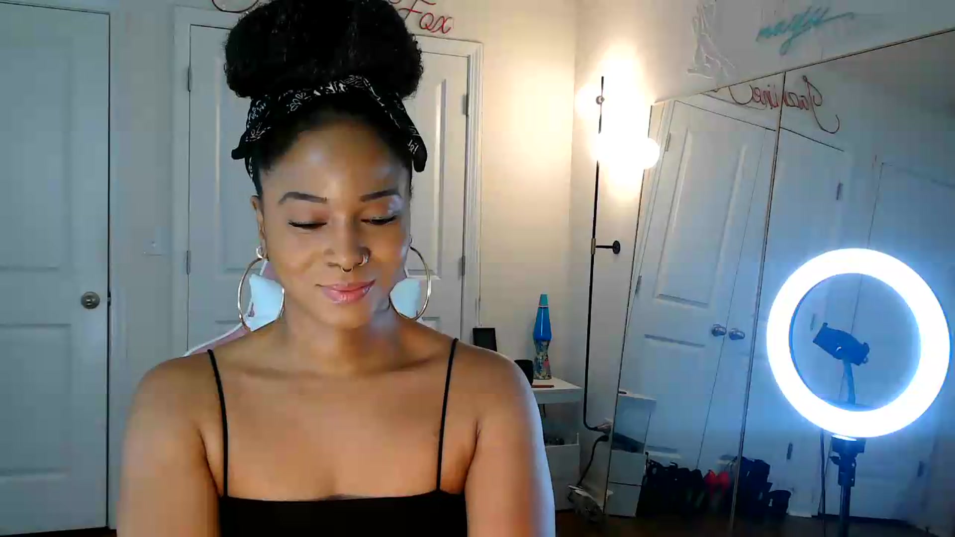 Gallery image thumbnail from Jazminefox's myfreecams stream on, 08/25/2026, 17:20 image 16 of 20