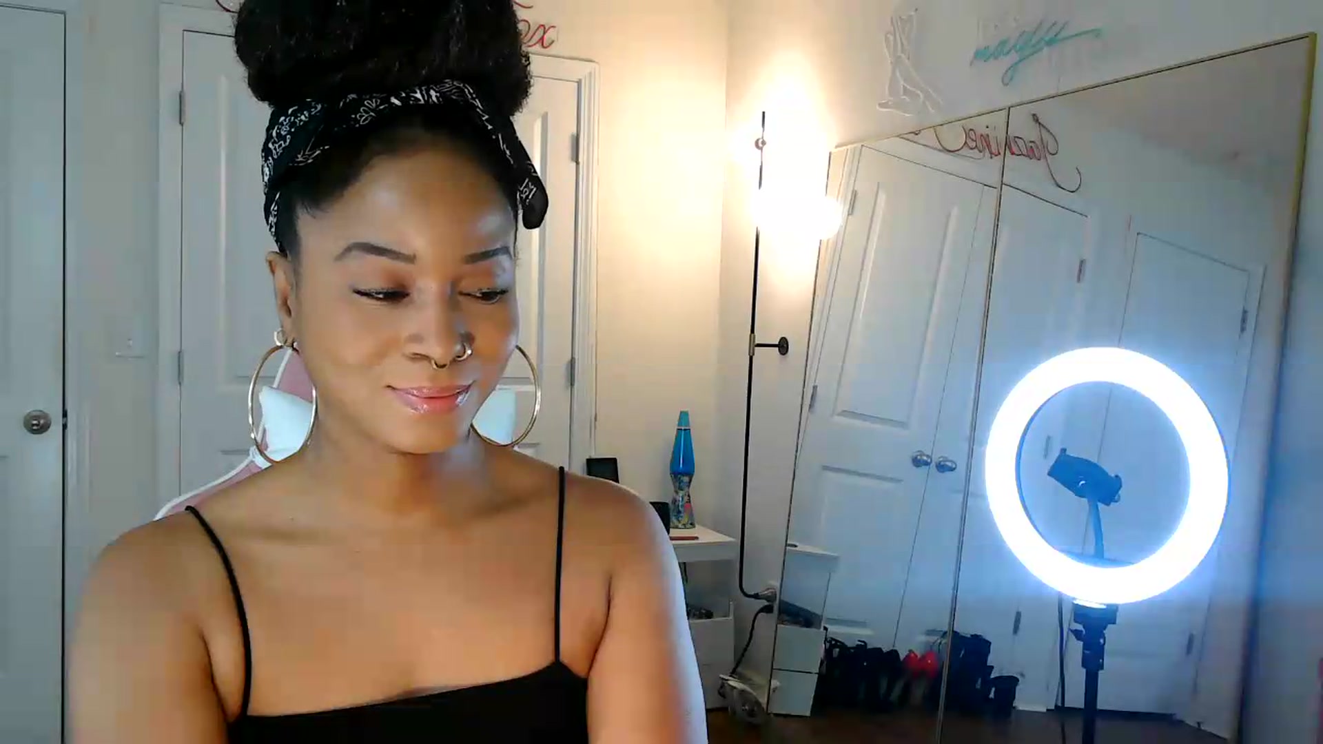 Gallery image thumbnail from Jazminefox's myfreecams stream on, 08/25/2026, 17:20 image 12 of 20