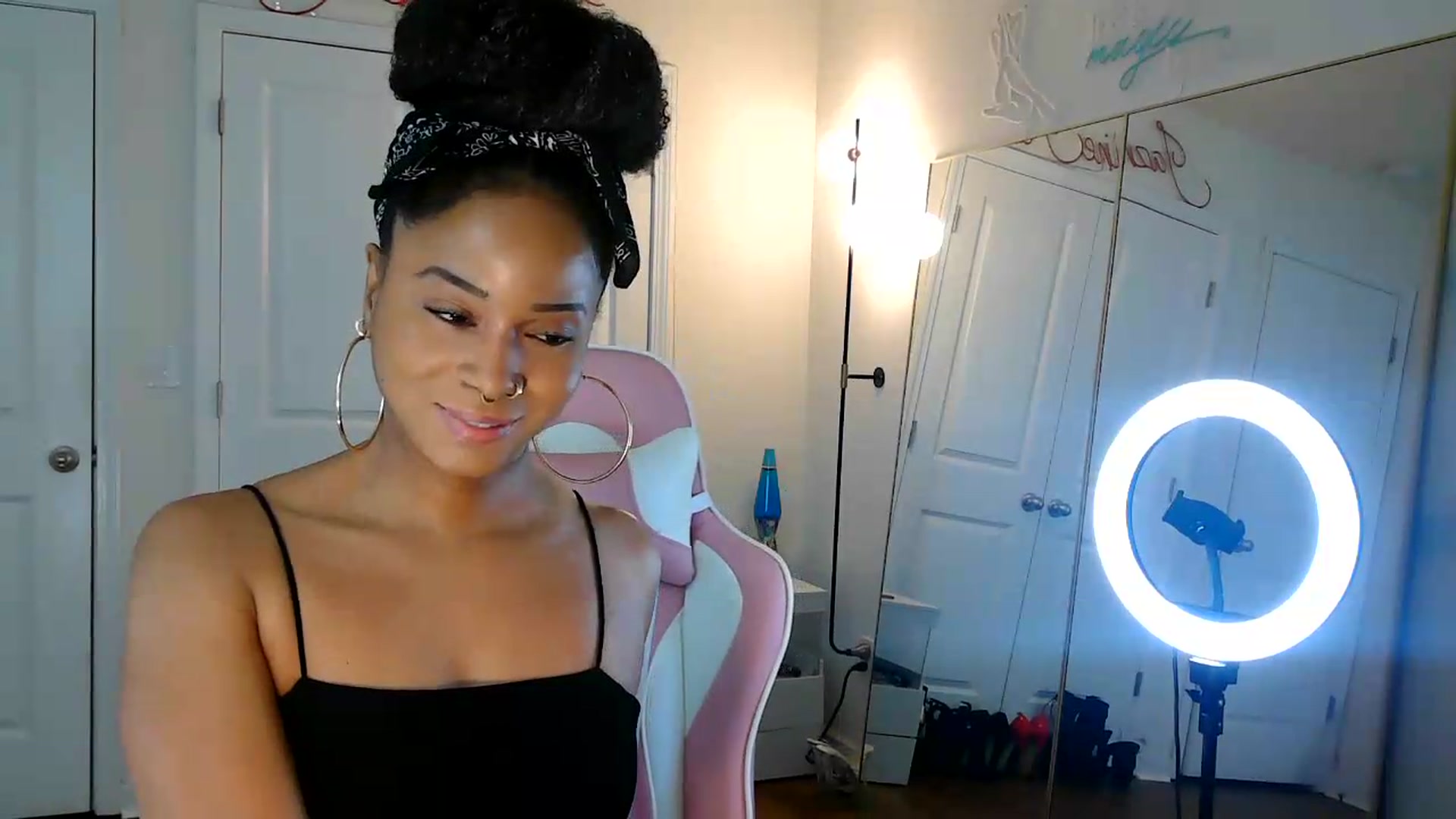 Gallery image thumbnail from Jazminefox's myfreecams stream on, 08/25/2026, 17:20 image 8 of 20