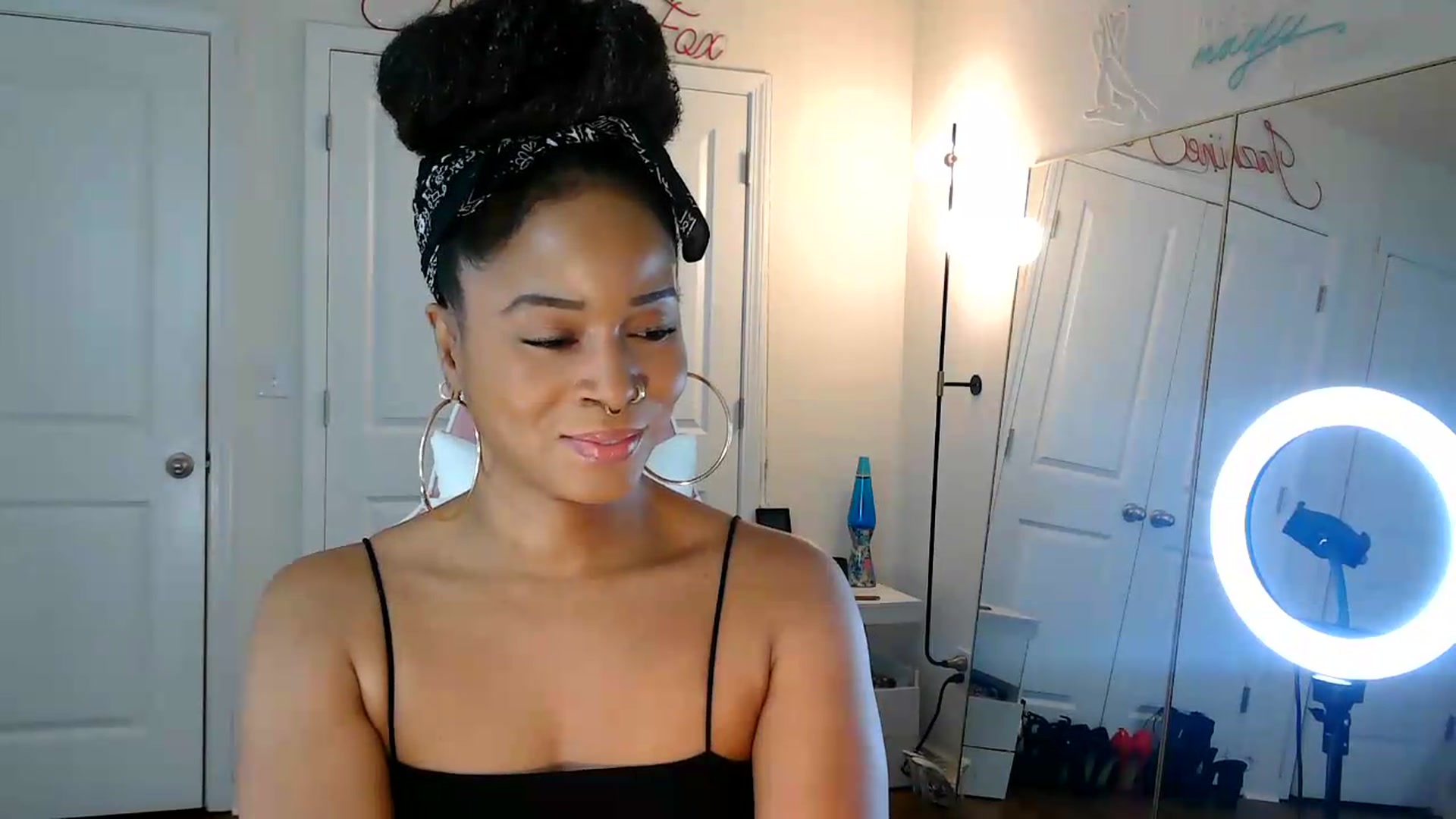 Gallery image thumbnail from Jazminefox's myfreecams stream on, 08/25/2026, 17:20 image 14 of 20