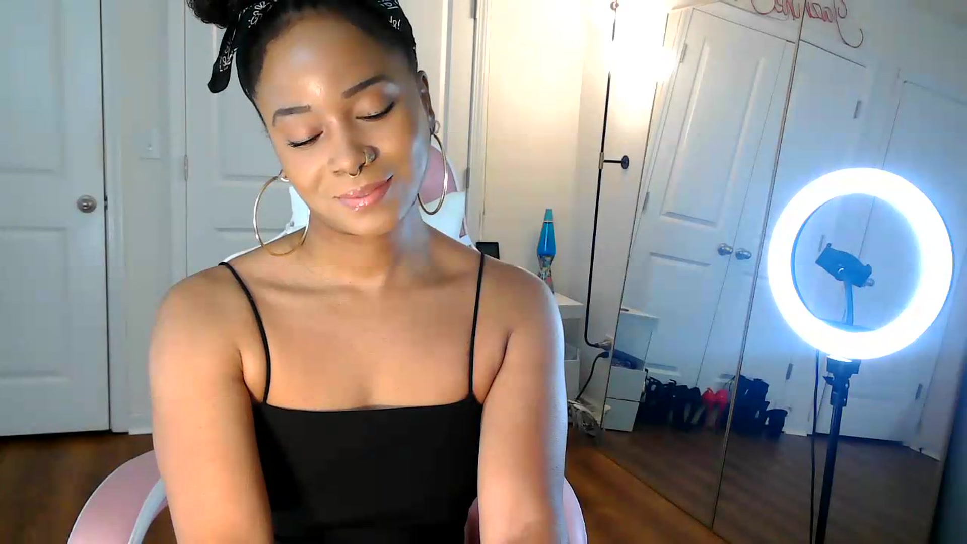 Gallery image thumbnail from Jazminefox's myfreecams stream on, 08/25/2026, 17:20 image 9 of 20